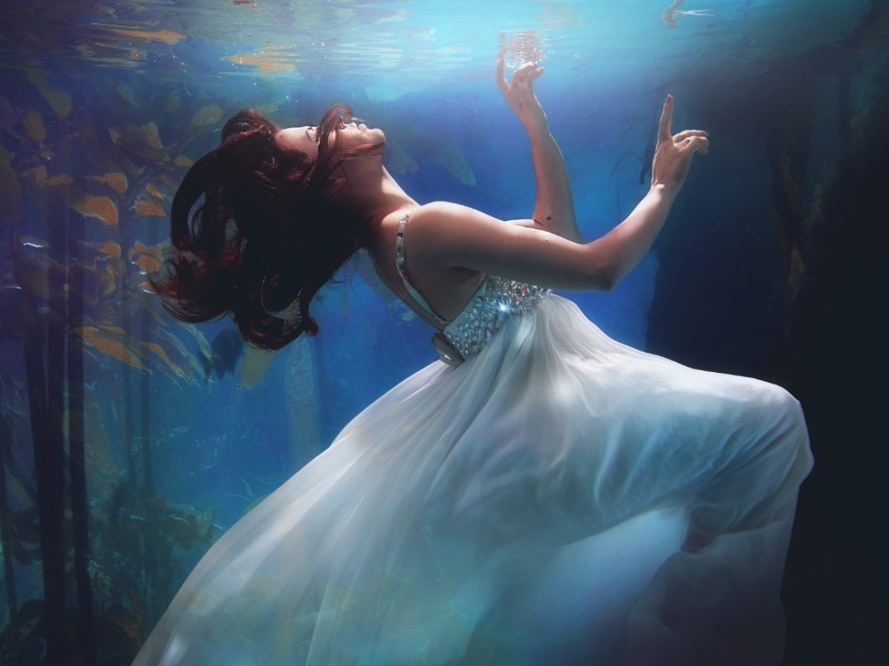 alice alinari apYiDRNa pY unsplash