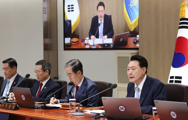 ▲ President Yoon Seok-yeol is speaking at a cabinet meeting held at the Presidential Office Building in Yongsan, Seoul on the 16th. (Photo/provided by Yonhap News)