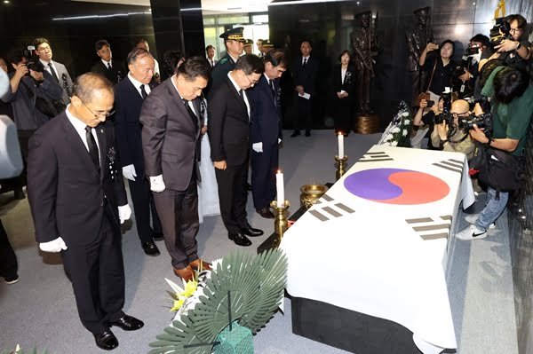 ▲ Chairman Yeom Jong-hyun attends the ‘69th Memorial Day Memorial Ceremony’ on the 6th.