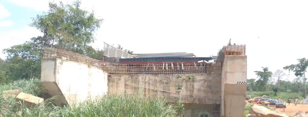 Fix our broken bridge – travellers on Acherensua-Ntotroso stretch appeal to Roads minister