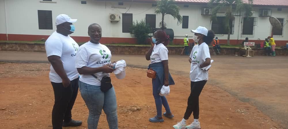 CleanVibeGhana partners with Buzzstop Boys to ignite sanitation revolution through clean-up exercise