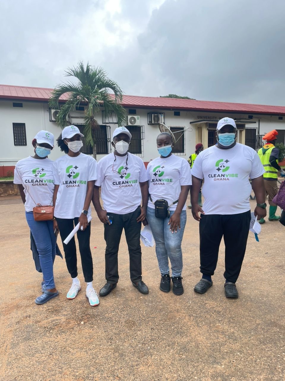 CleanVibeGhana partners with Buzzstop Boys to ignite sanitation revolution through clean-up exercise