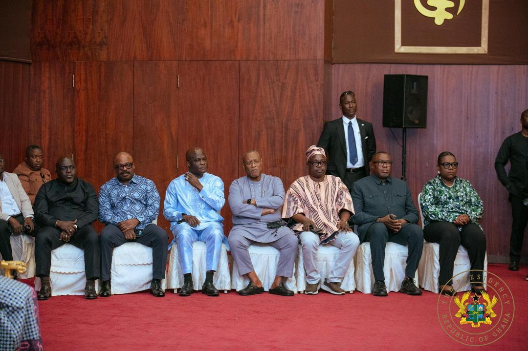 Photos: Mahama receives delegation from the Overlord of Mamprugu Kingdom at Jubilee House