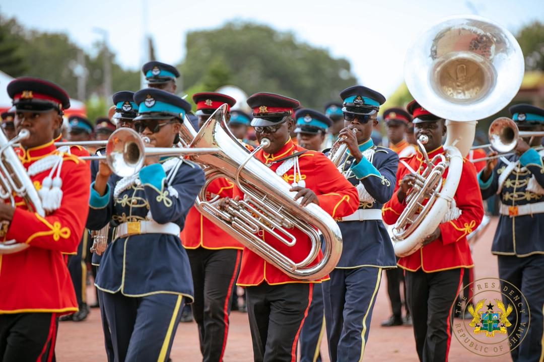 Photos from the 44th Guard changing ceremony