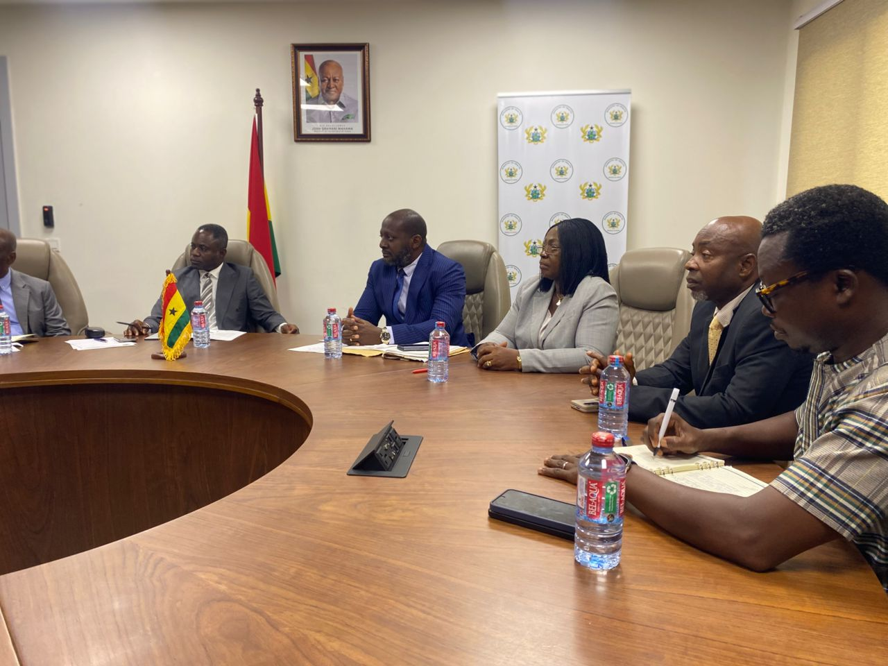 Chamber of Health pays courtesy call on Health Minister to strengthen collaboration with gov't Chamber of Health pays courtesy call on Health Minister to strengthen collaboration with gov't