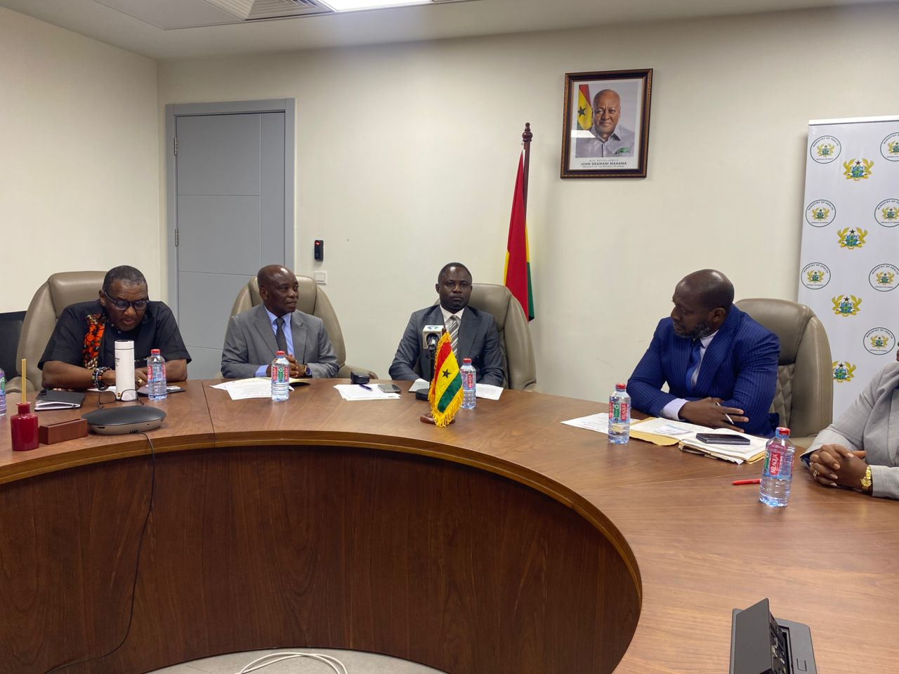 Chamber of Health pays courtesy call on Health Minister to strengthen collaboration with gov't Chamber of Health pays courtesy call on Health Minister to strengthen collaboration with gov't