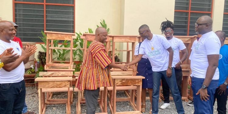 Justine Senuvie Memorial Foundation donates 100 Desks, scholarships to Kpando Senior High School