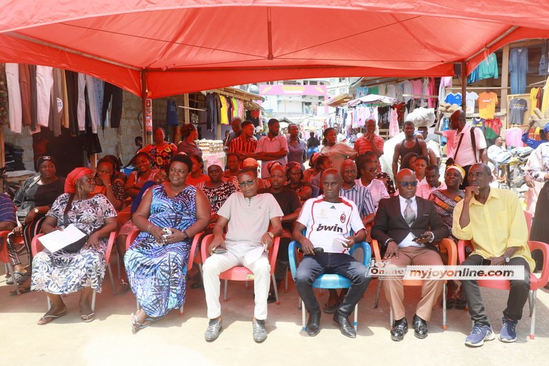 OR Foundation partners with GNFS to train Kantamanto traders on fire safety