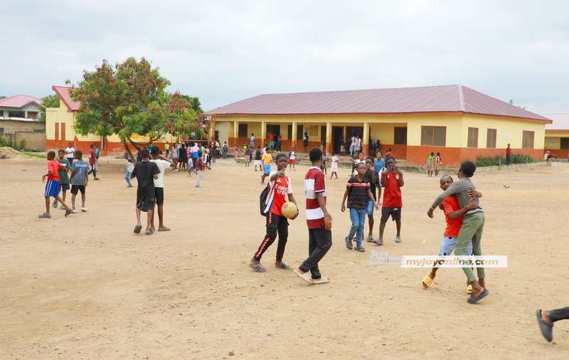 Akrong Publications donates 1,000 exercise books to St. Faustina R.C. Basic School Akrong Publications donates 1,000 exercise books to St. Faustina R.C. Basic School
