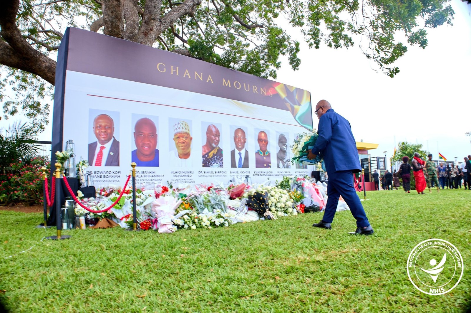 GH Mourns: NHIA CEO lays wreath for heroes lost in helicopter crash