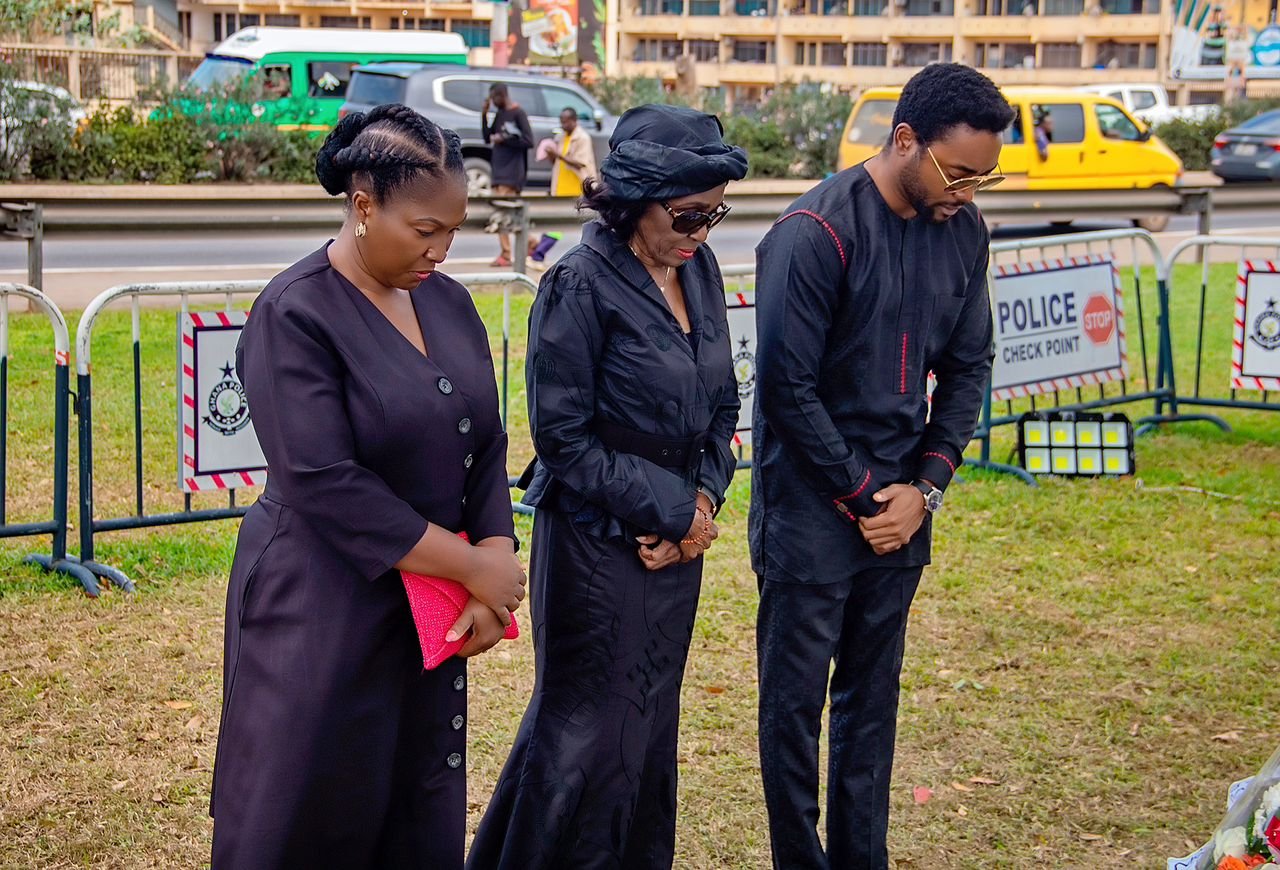 Nana Konadu Agyeman-Rawlings lays wreath in memory of 8 helicopter crash victims
