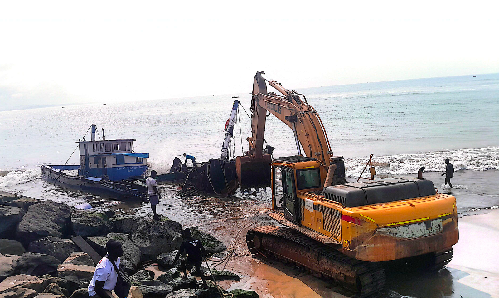 GMA dismisses false reports of deaths in Elmina Harbour incident