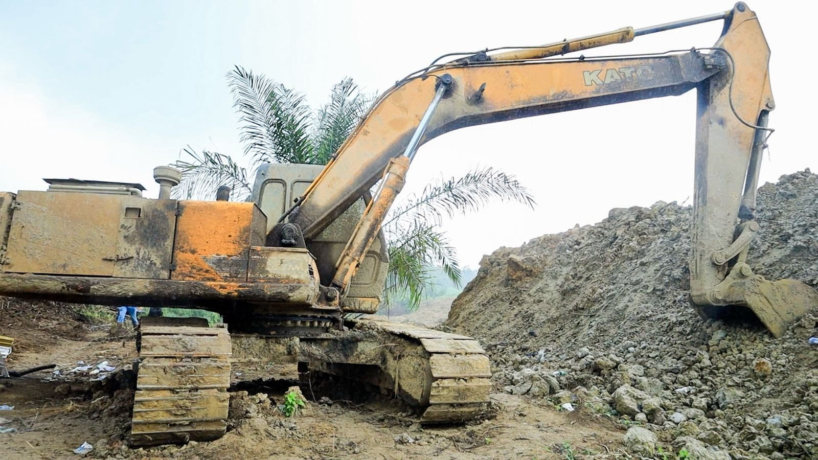 Police taskforce seizes 7 excavators in crackdown on galamsey in Ashanti region