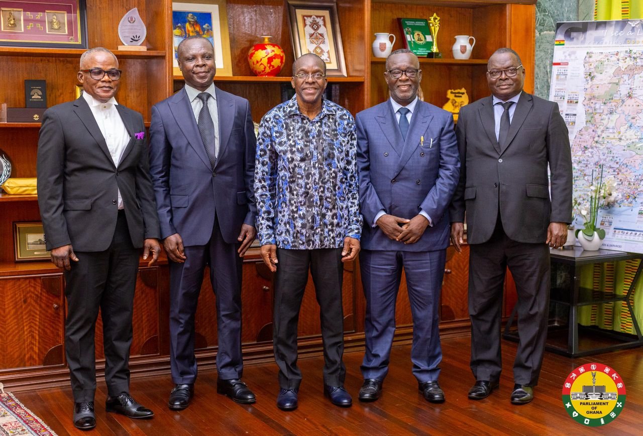 Photos: Ag. Chief Justice signs Book of Condolence for victims of tragic helicopter crash