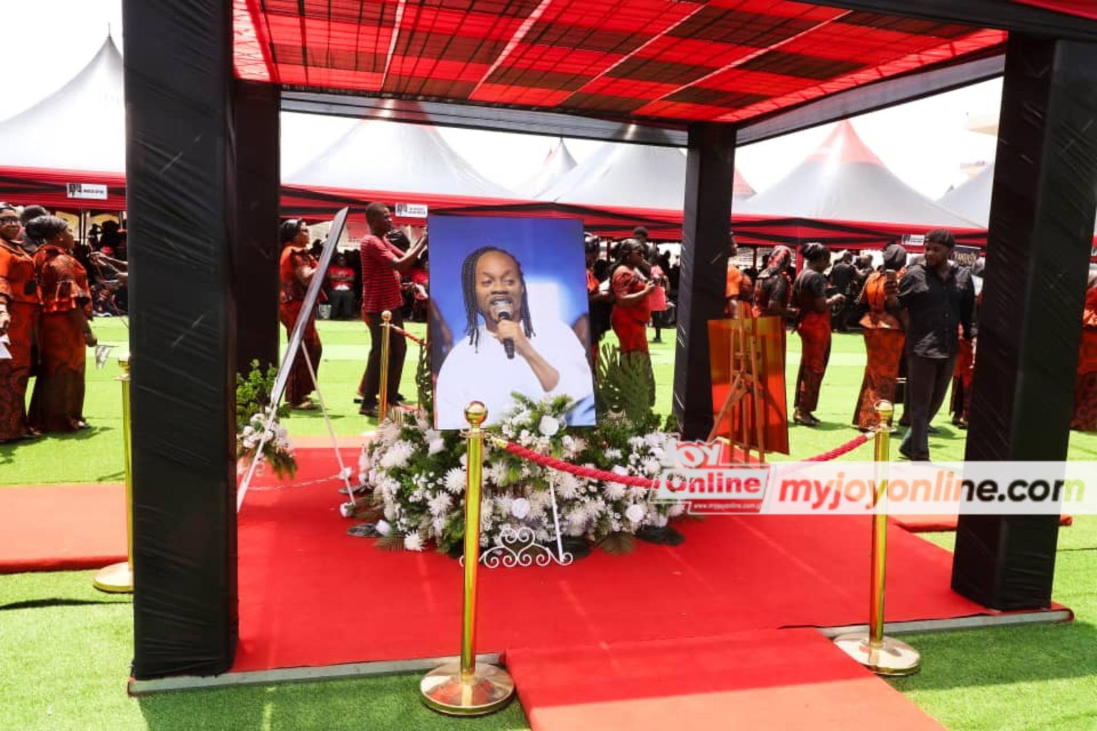 Ghanaians gather at Independence Square for Daddy Lumba’s one-week celebration