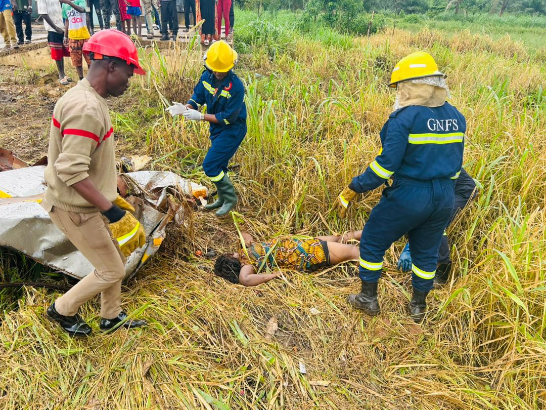 Seven dead in gory Nkawkaw-Accra road crash involving sprinter bus and cargo truck