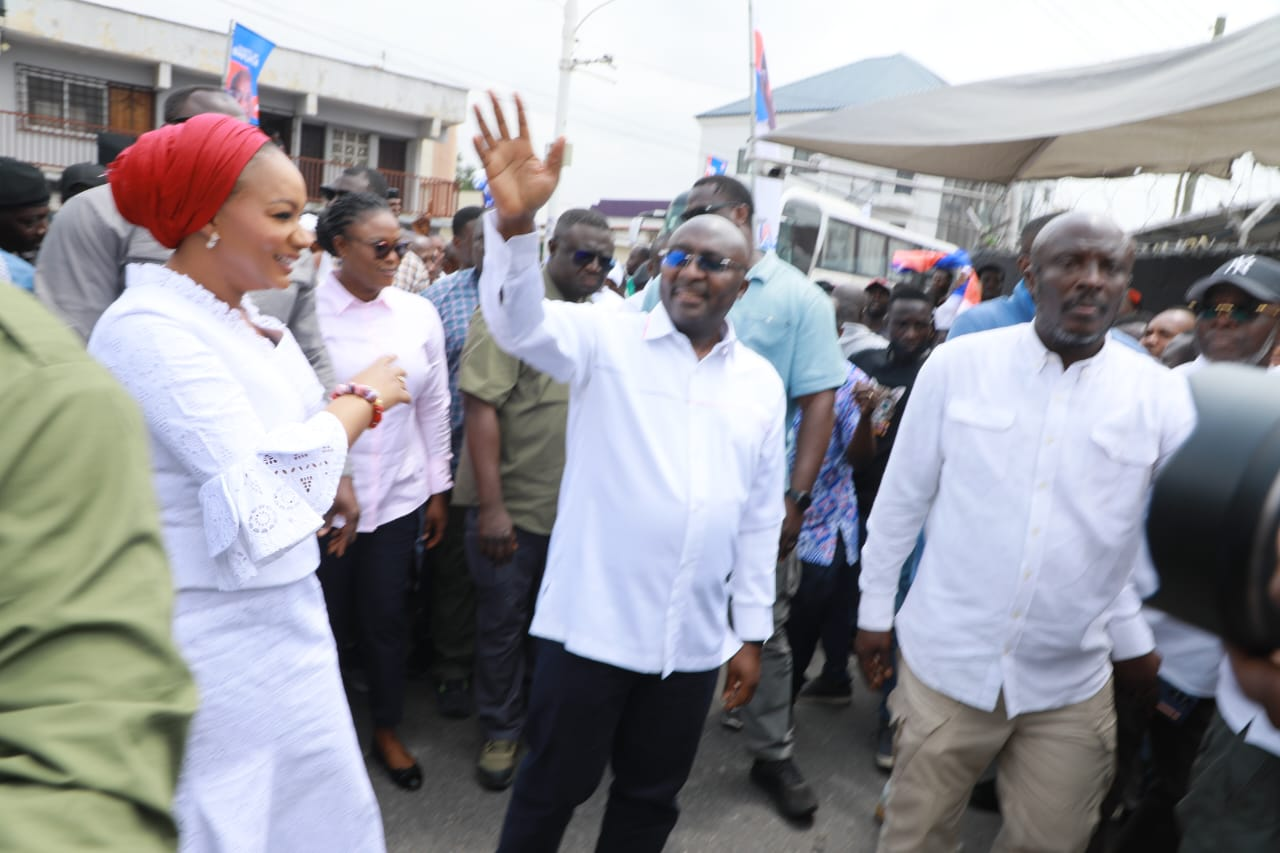 Photos: Arrival of Bawumia at NPP HQ ahead of filing