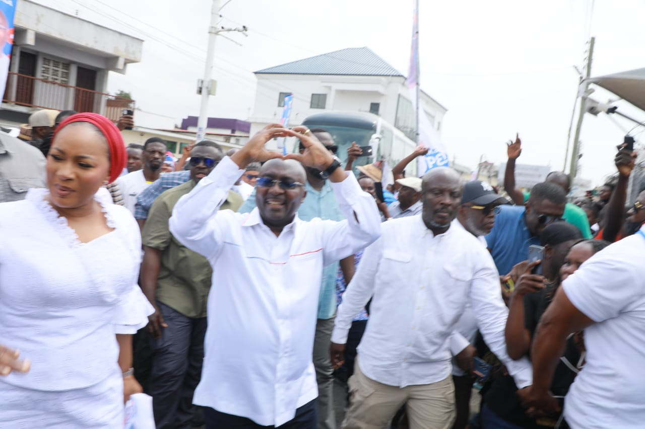 Photos: Arrival of Bawumia at NPP HQ ahead of filing
