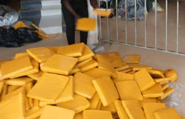 Police nab 2 with suspected Indian hemp