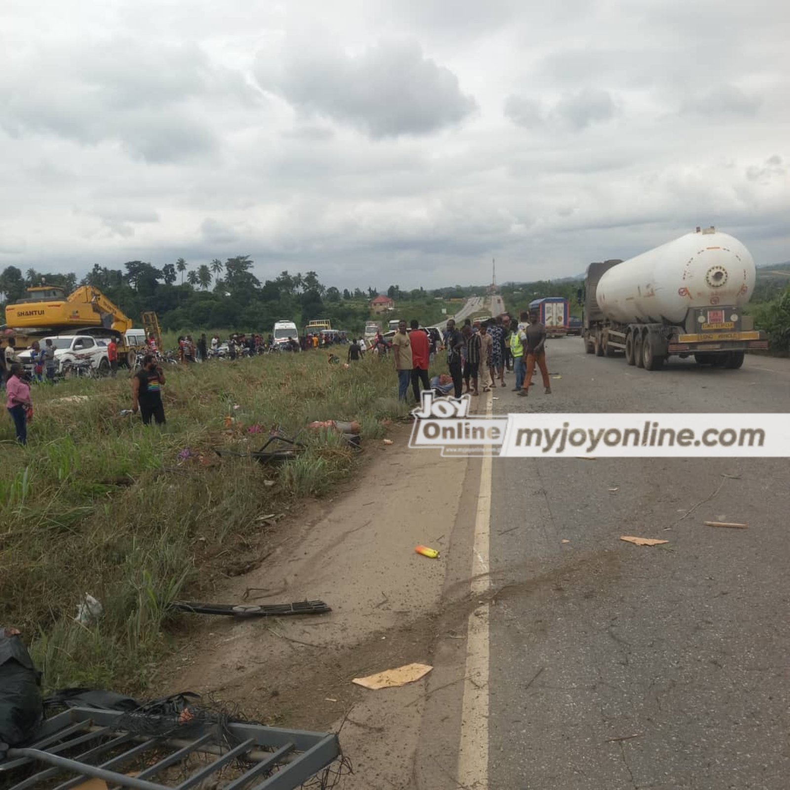 Five dead, several injured in Kumasi–Accra highway crash at Asuboi