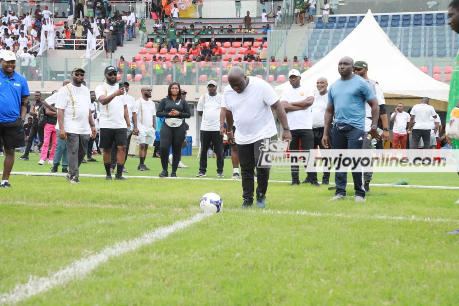 JoySports Invitational CEO Penalty Shootout opens with Chief of Staff’s kick JoySports Invitational CEO Penalty Shootout opens with Chief of Staff’s kick