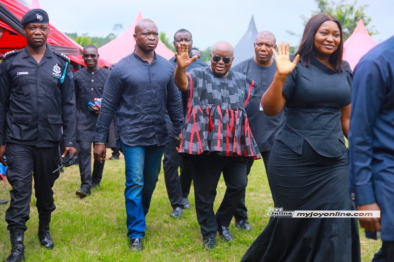 Akufo-Addo pays last respects to veteran journalist Ebo Quansah