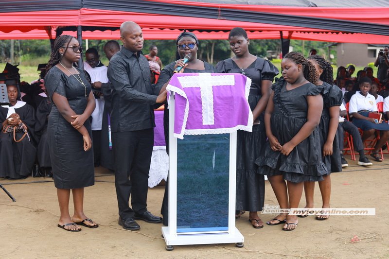 Akufo-Addo pays last respects to veteran journalist Ebo Quansah