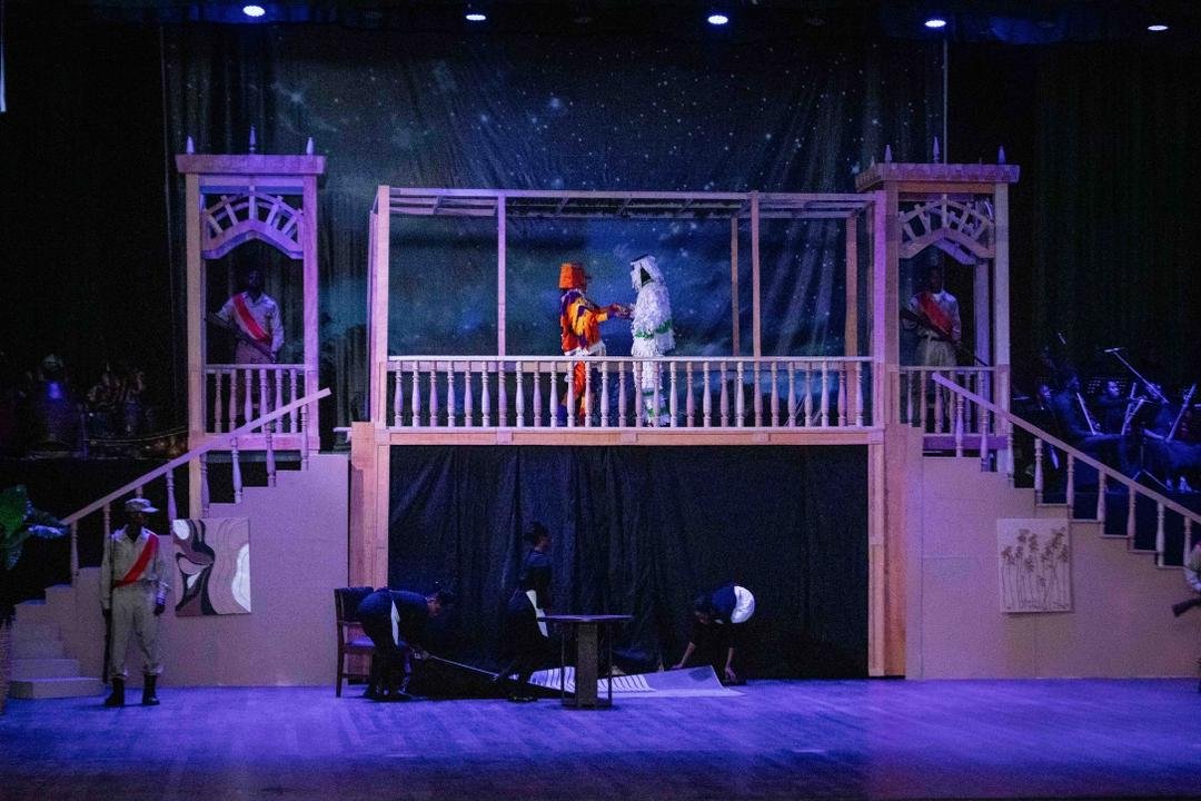 George Quaye wows theatre lovers with spectacular ‘Death & the King’s Horseman’ stage play