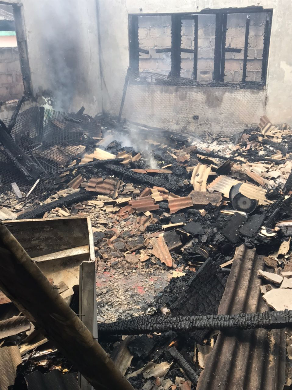 Fire destroys house and apartments at Darkuman Kokompe