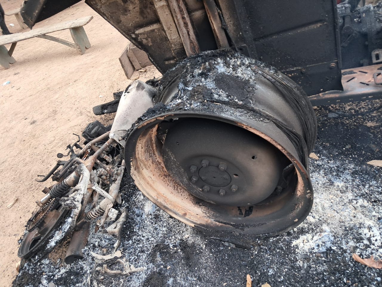Gbenyiri conflict: Man shot dead while attempting to charge phone at Kalba Gbenyiri conflict: Man shot dead while attempting to charge phone at Kalba