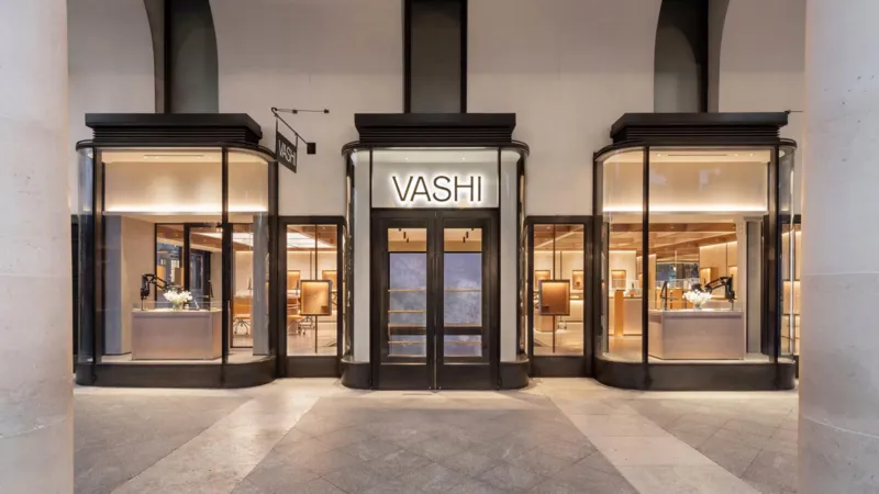 Jewellery boss in £170m scam told shop staff to pretend to be customers