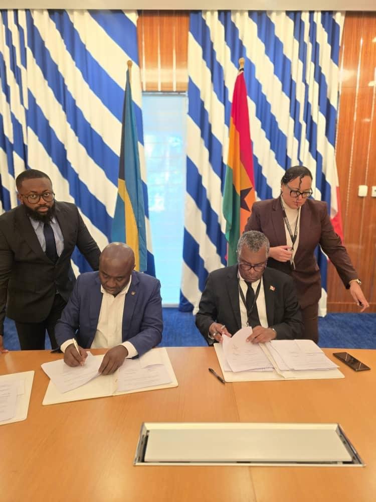 Ghana, Bahamas sign MoU to recruit teachers and nurses