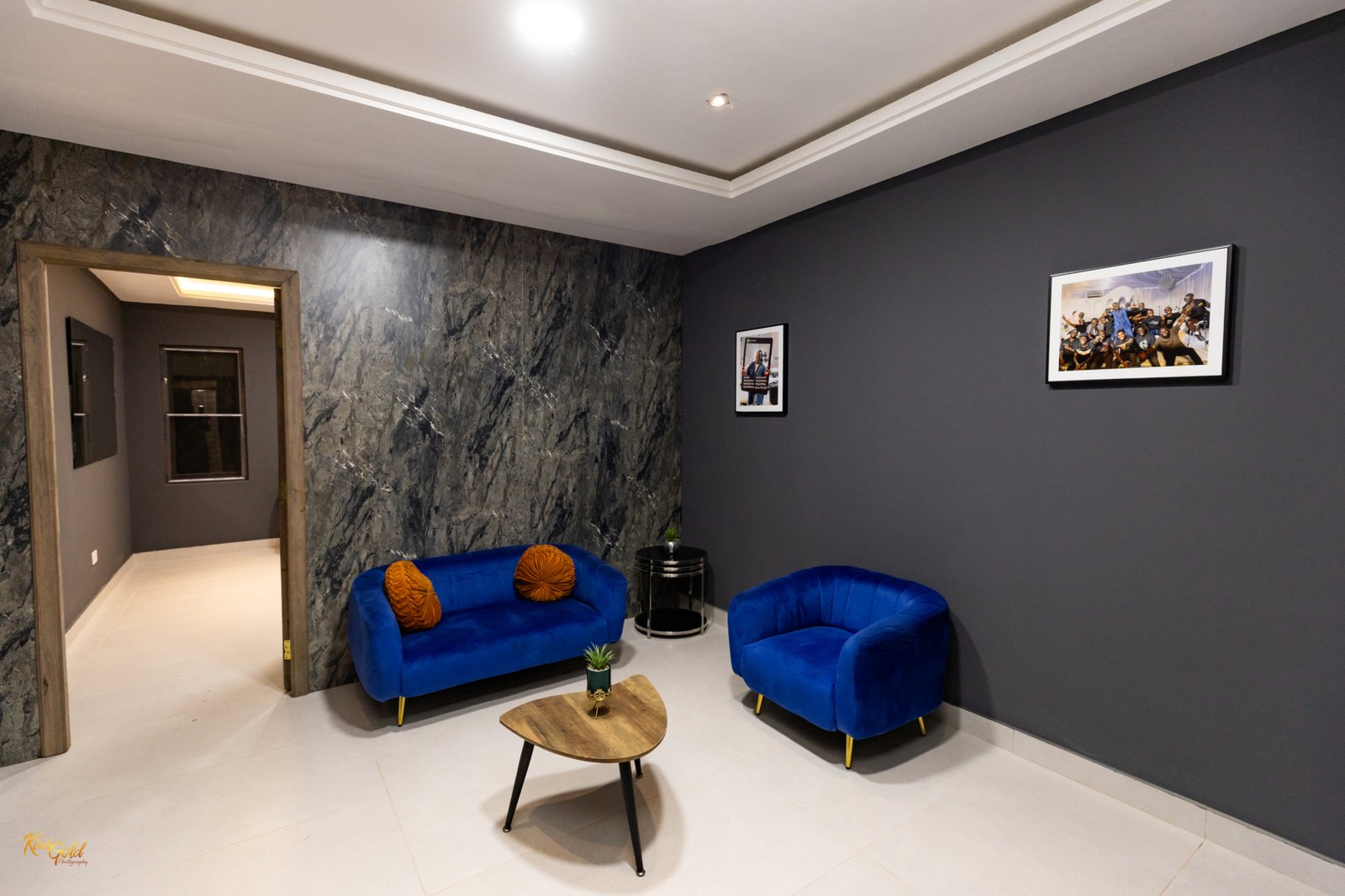 Joe Mettle opens ultra-modern Reverb Studios  at Sowutuom 