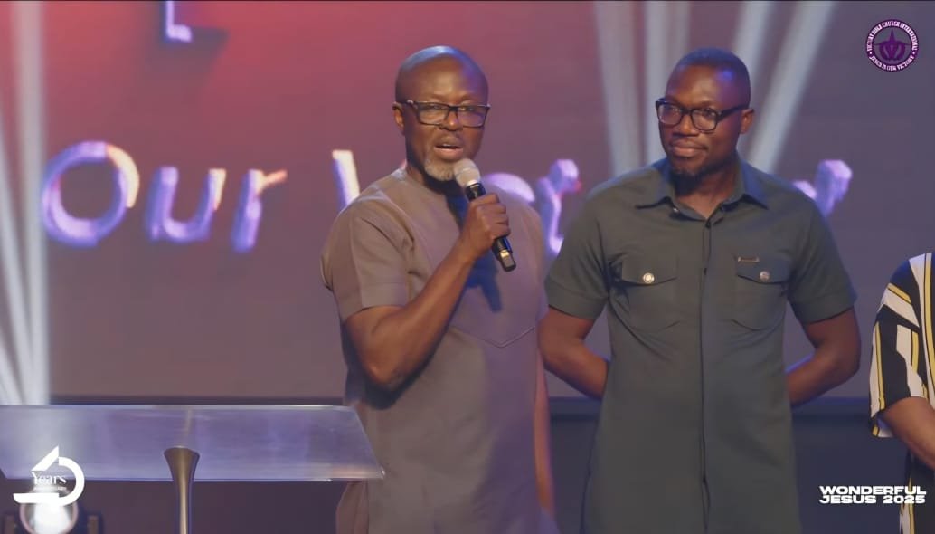 Multimedia Group marks Victory Bible Church’s 40th anniversary with special presentation