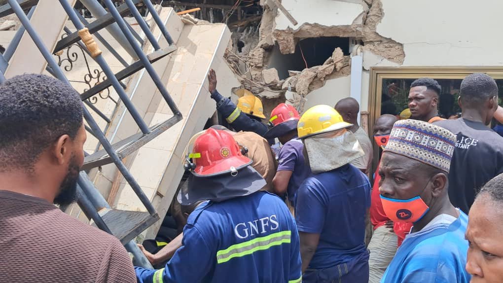 Mason rescued with severe leg injury after building collapse at Kasoa New Market