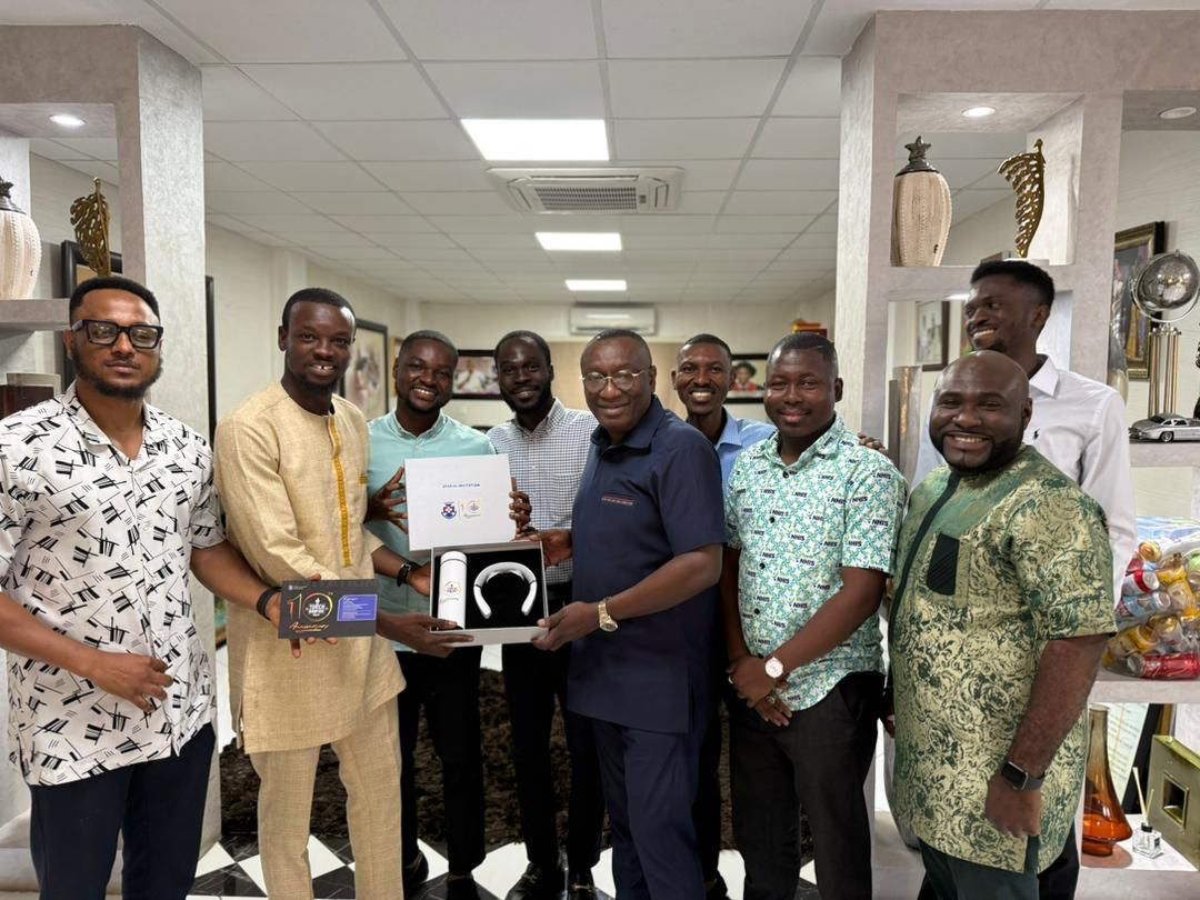 PRESEC 2015 Year Group meets Ɔdadeɛ Global president ahead of Torch & Bonfire night