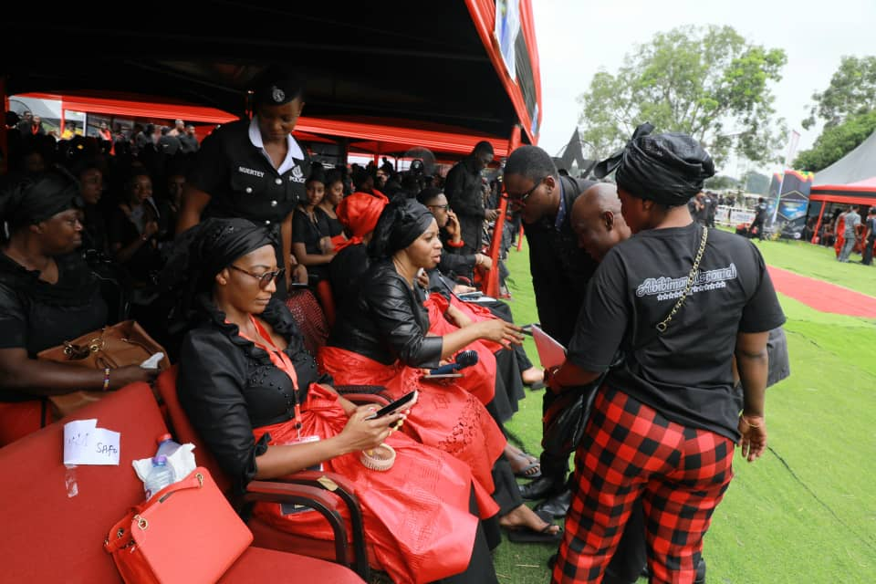 Photos: 40th-day rites of late Apostle Safo Photos: 40th-day rites of late Apostle Safo