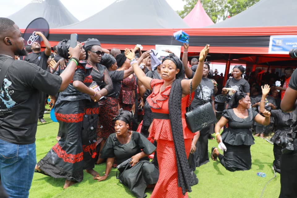 Photos: 40th-day rites of late Apostle Safo Photos: 40th-day rites of late Apostle Safo