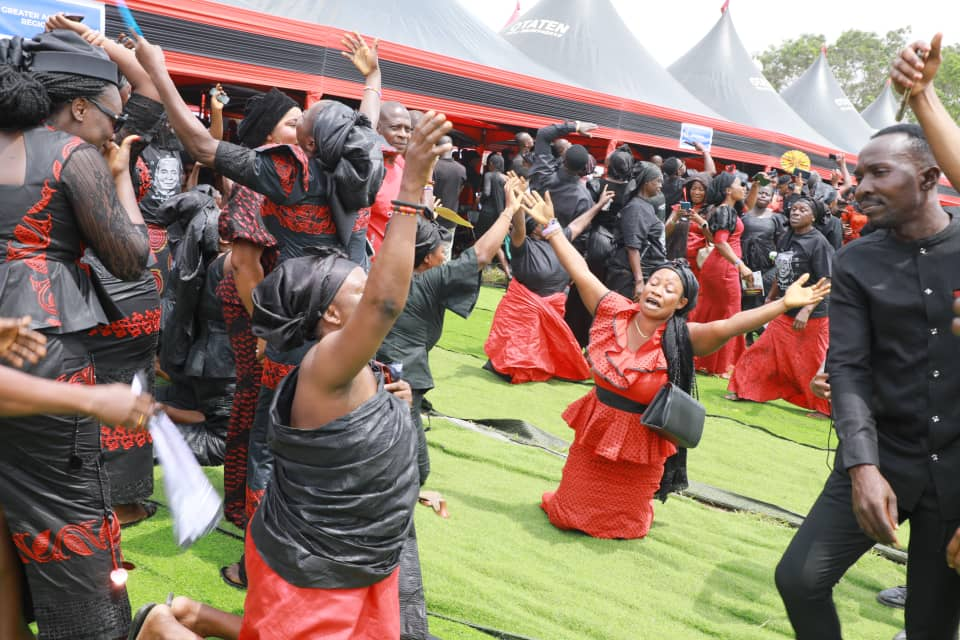 Photos: 40th-day rites of late Apostle Safo Photos: 40th-day rites of late Apostle Safo