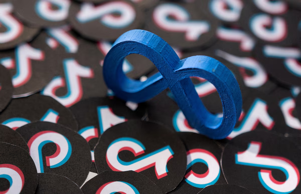 New York City sues social media companies for allegedly addicting children New York City sues social media companies for allegedly addicting children