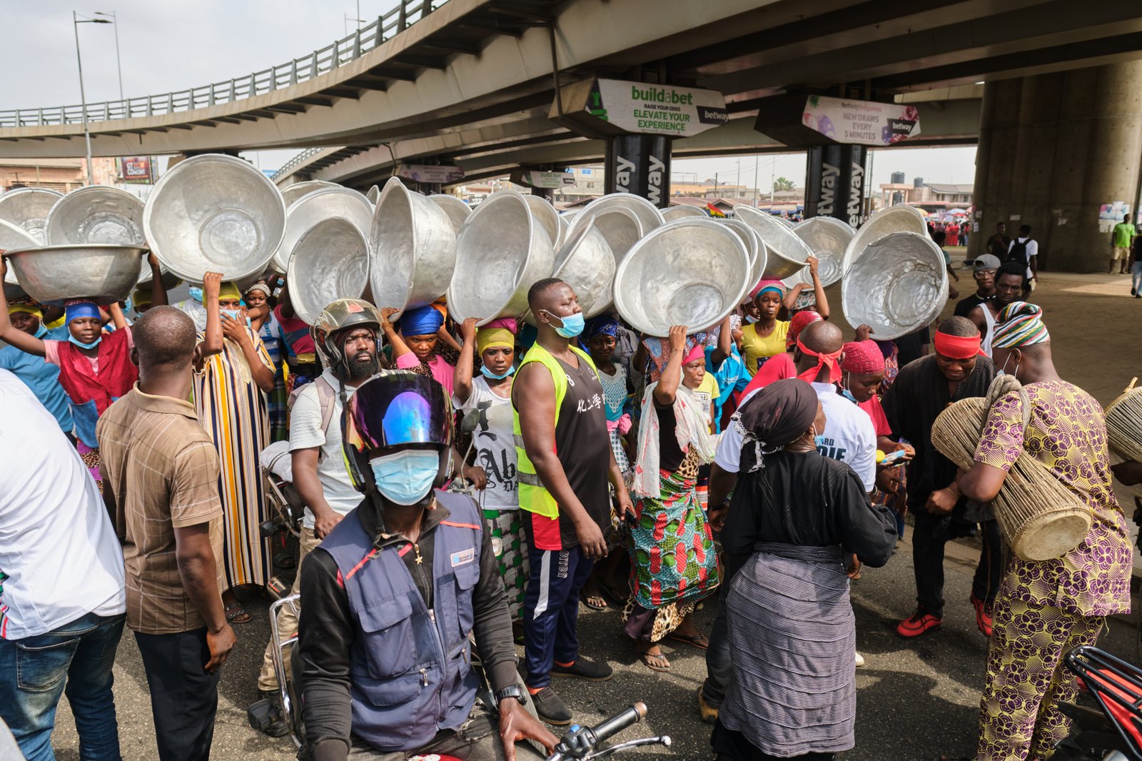 The dying shea trees: How changing weather is driving Northern Ghana’s women into urban struggle