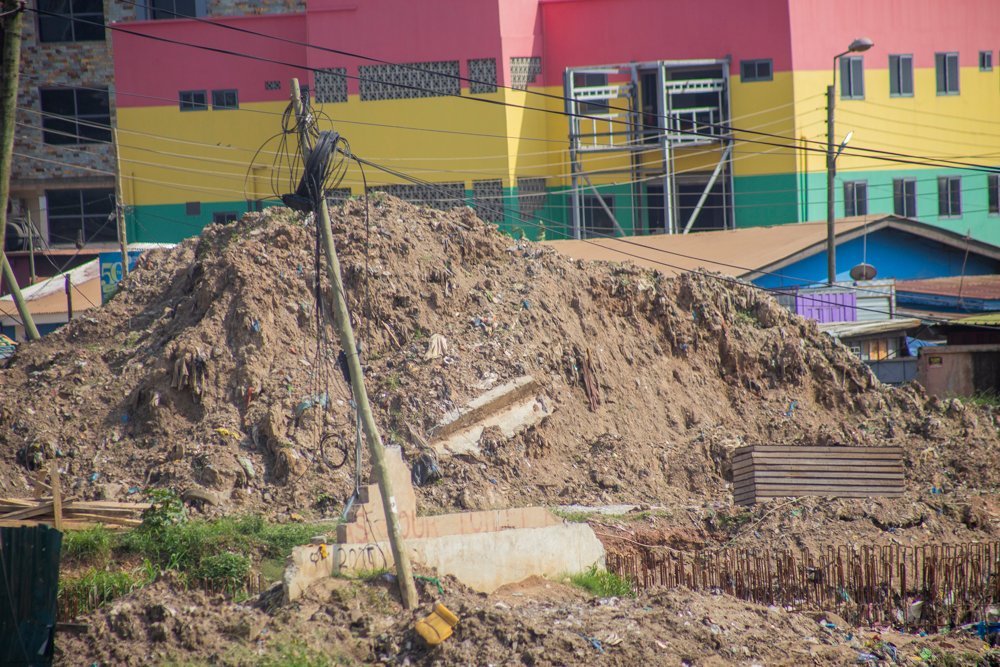 Eight months on: Abandoned silt threatens to reverse Odaw dredging works [Photos]