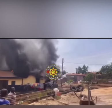 Fire destroys four rooms at police quarters in Jacobu Fire destroys four rooms at police quarters in Jacobu