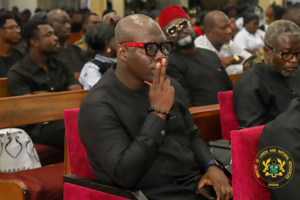 Lands Minister, NAIMOS mourn fallen soldier killed during anti-galamsey operation in Obuasi Lands Minister, NAIMOS mourn fallen soldier killed during anti-galamsey operation in Obuasi
