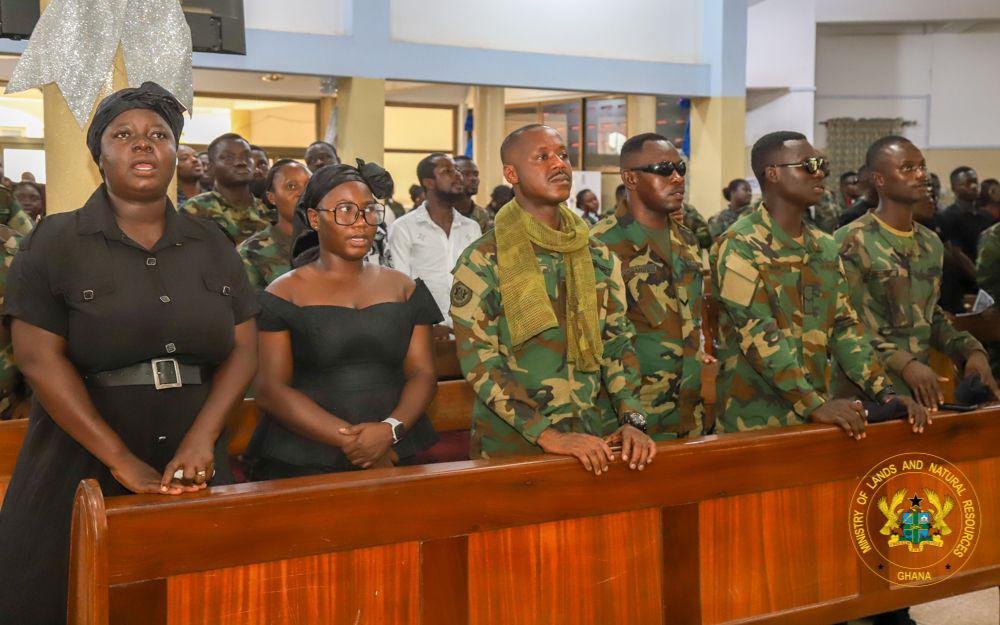Lands Minister, NAIMOS mourn fallen soldier killed during anti-galamsey operation in Obuasi Lands Minister, NAIMOS mourn fallen soldier killed during anti-galamsey operation in Obuasi