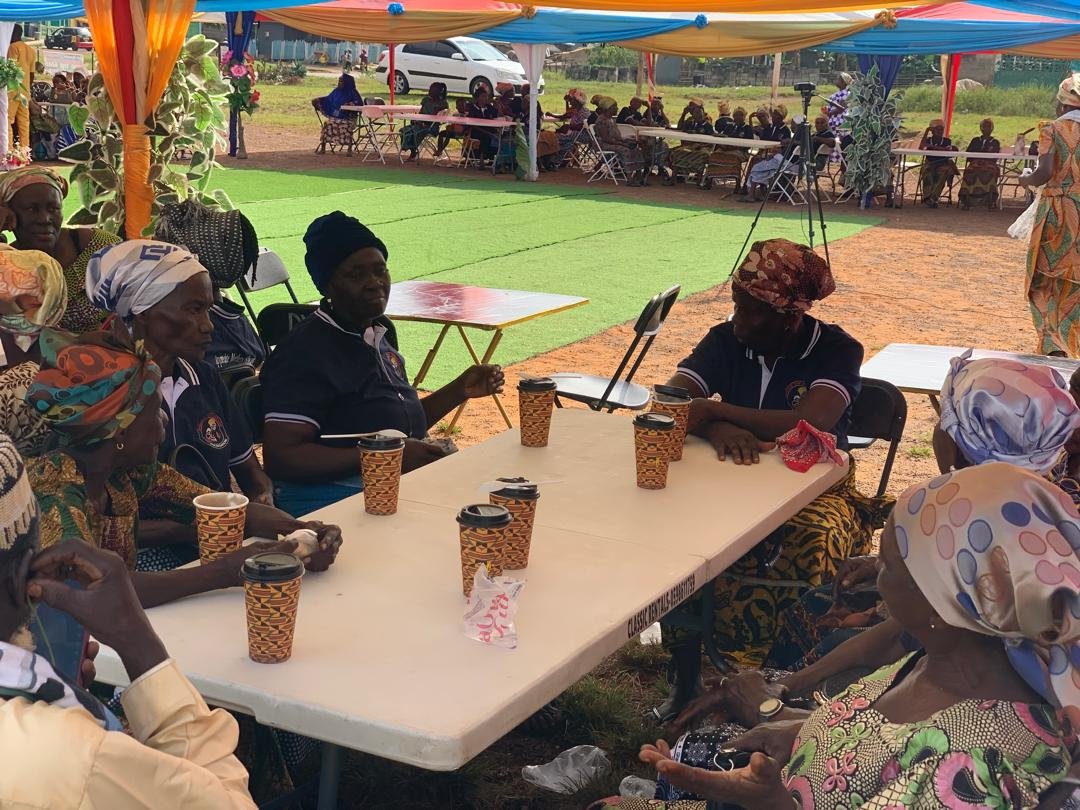 Behold Thy Mother Foundation celebrates Christmas with aged mothers in Assin Manso Behold Thy Mother Foundation celebrates Christmas with aged mothers in Assin Manso