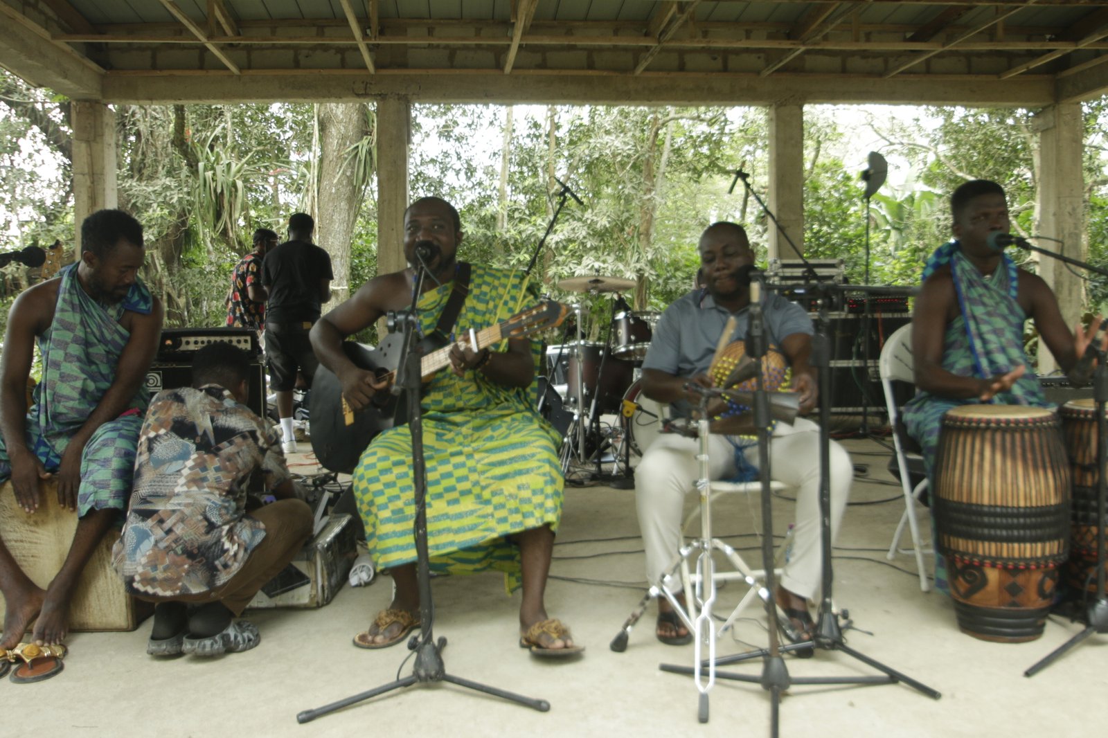 Kwanpa Band thrills patrons as Joy FM Family Party in the Park Kwanpa Band thrills patrons as Joy FM Family Party in the Park