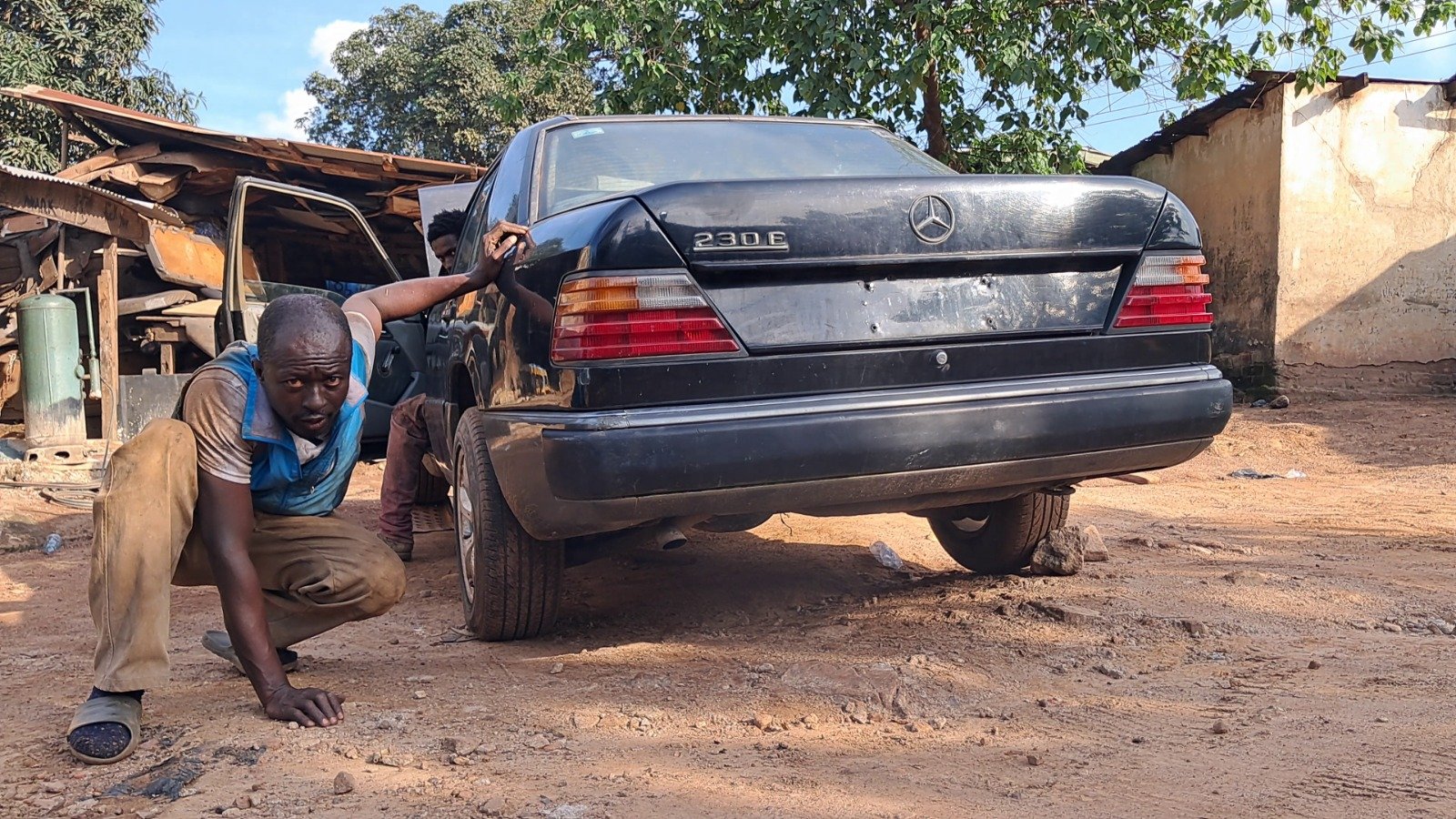 Experts say missing engine part in most Ghanaian vehicles polluting air, sickening people