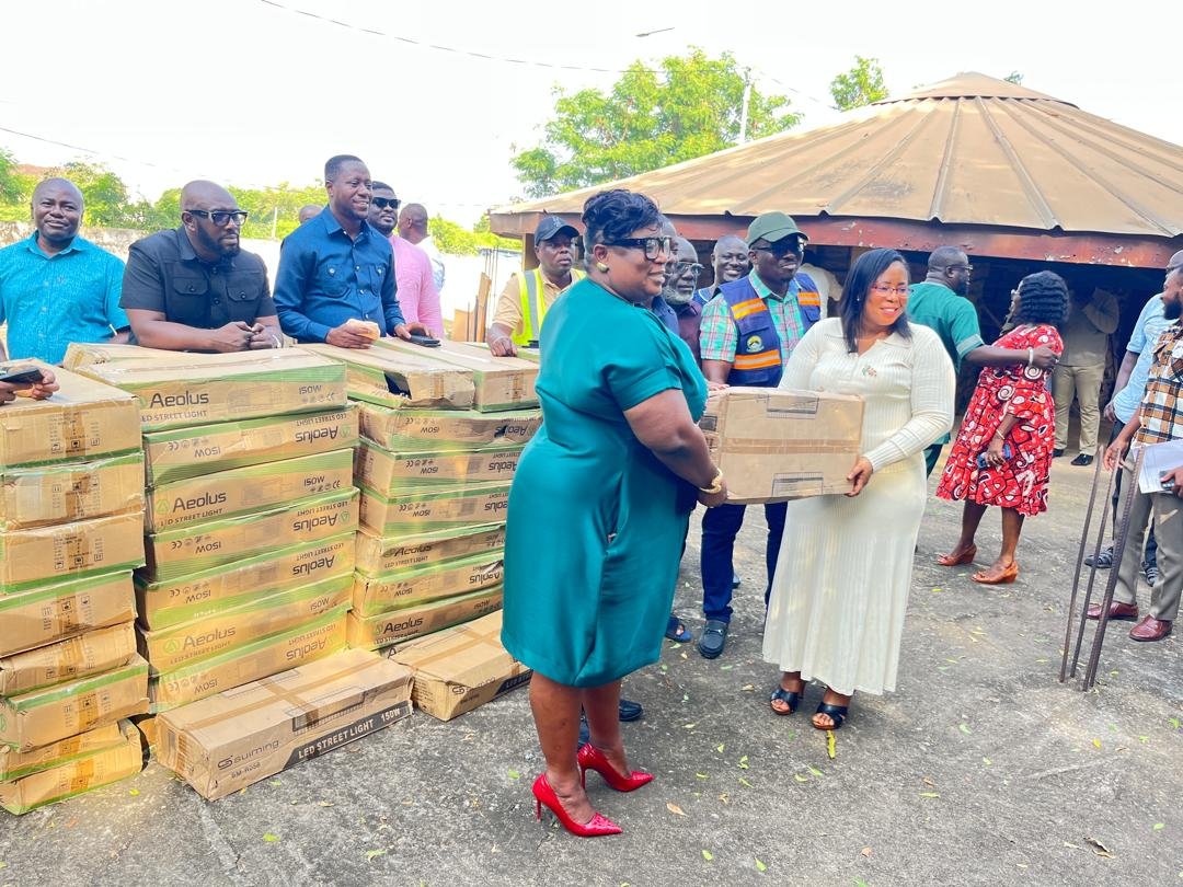 Greater Accra Regional Minister presents streetlights to MMDAs  