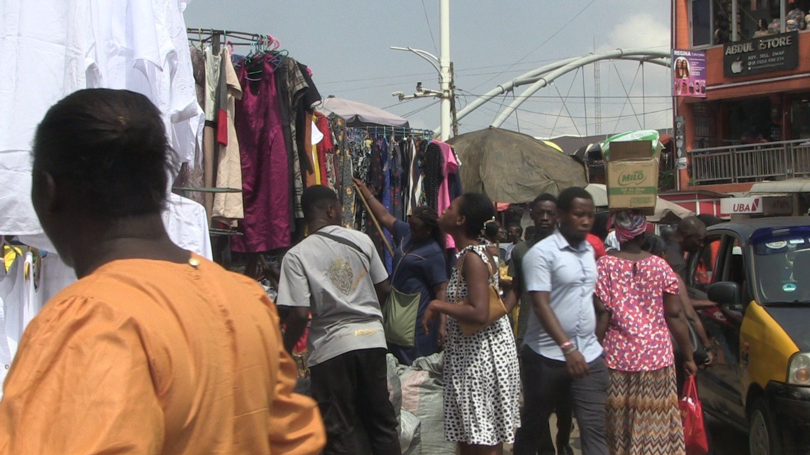 Experts say missing engine part in most Ghanaian vehicles polluting air, sickening people